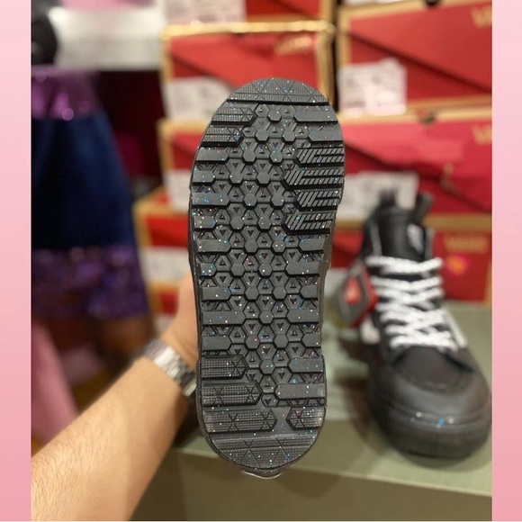 Vans Sk8-Hi Mte-2 (Glitter Black) shoes - Picture 6 of 7